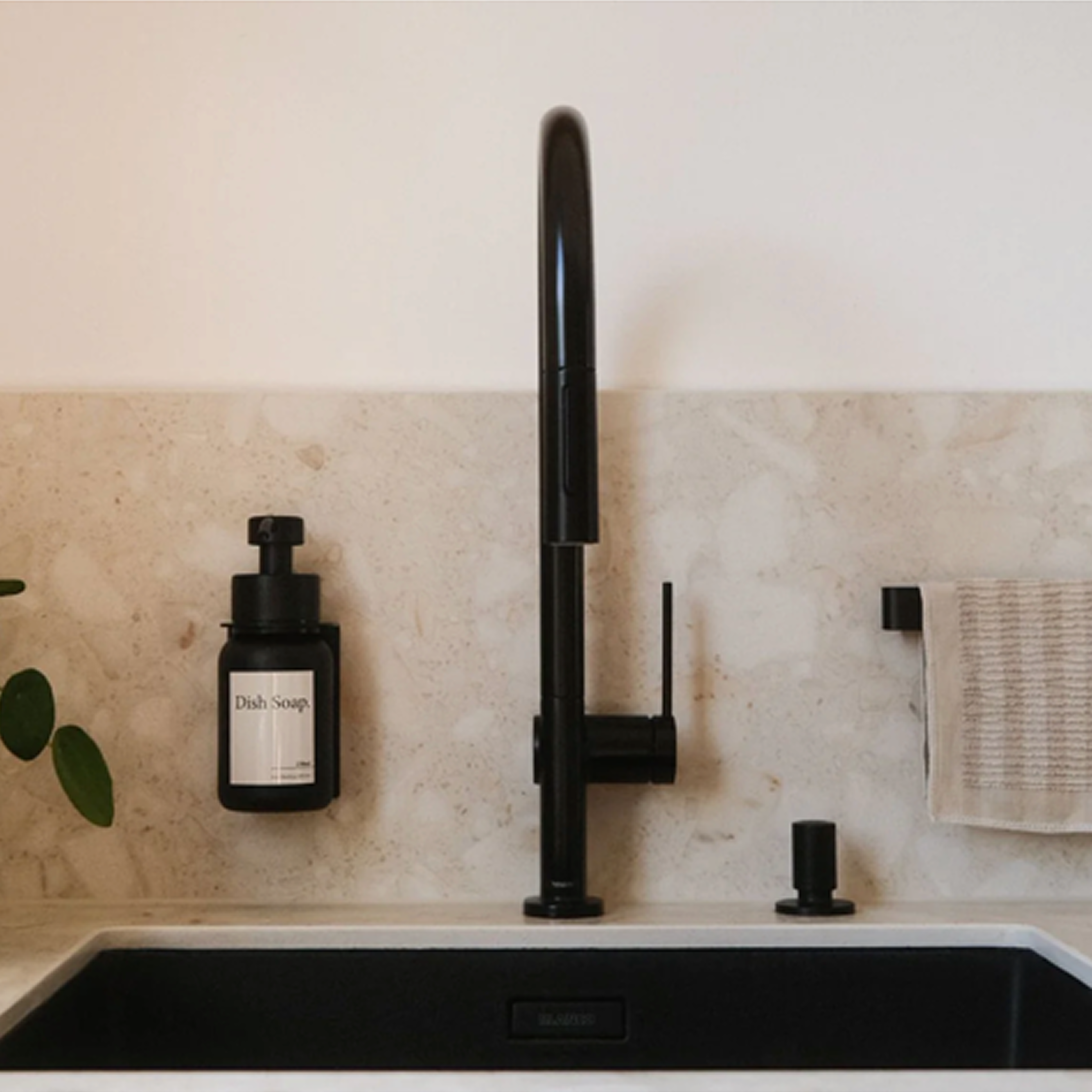 So schaffst du mehr Ordnung im Alltag – dauerhaft & stilvoll