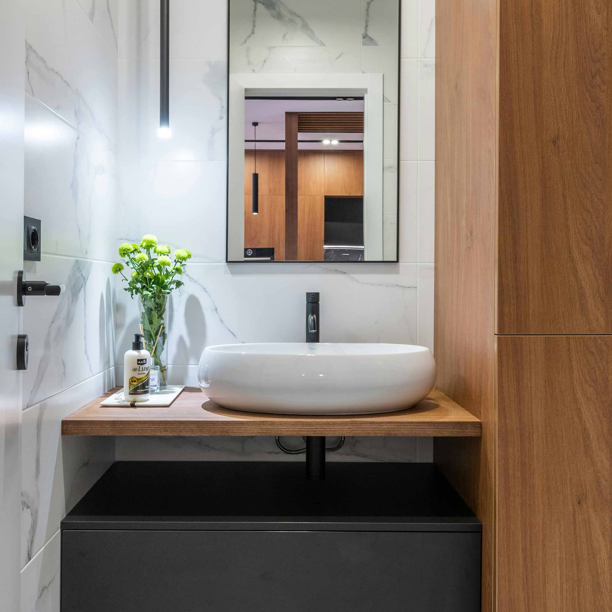 Guest toilet ideas: Small bathroom with a big impact