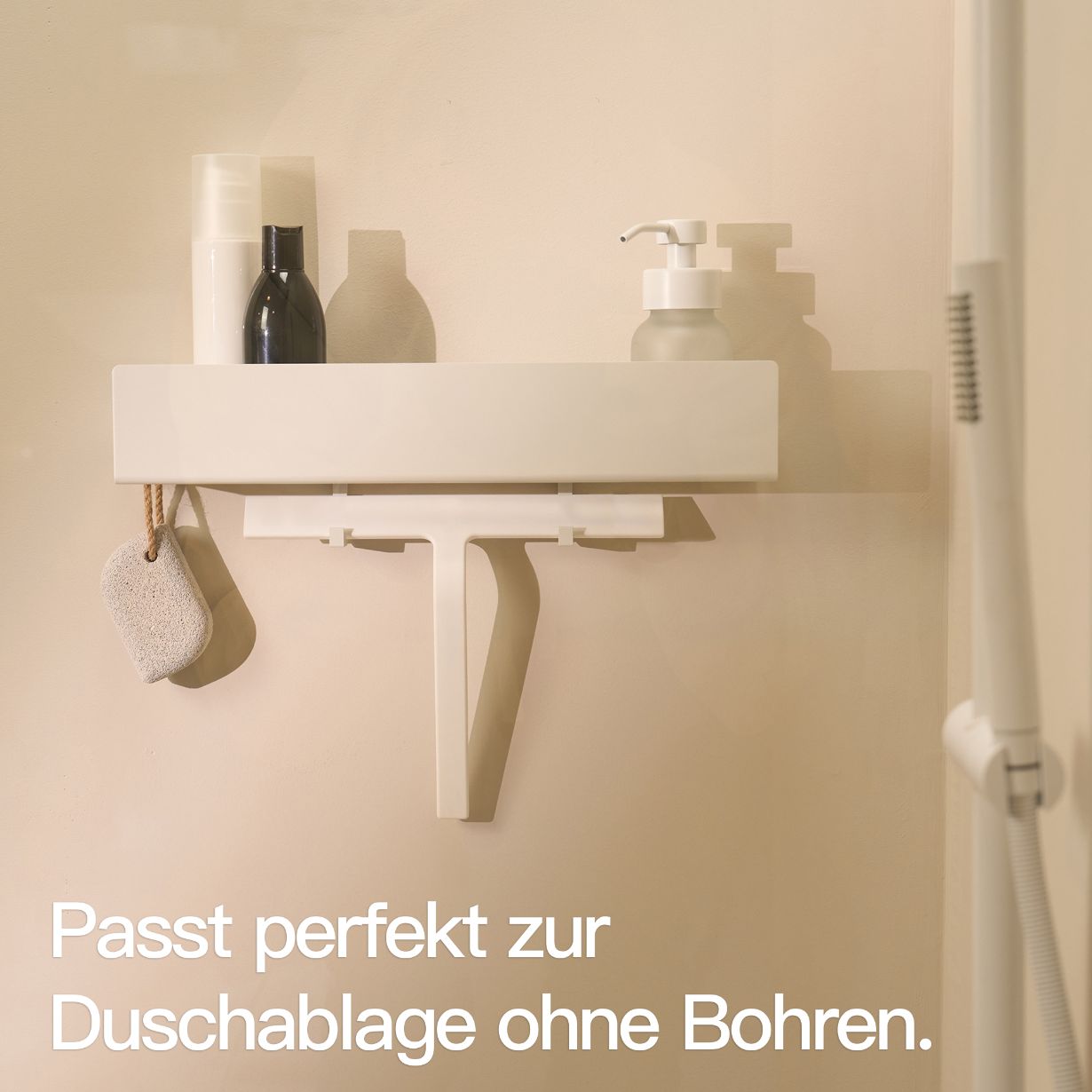 Designfabrik Hamburg Duschabzieher aus Silikon mit selbstklebender Wandhalterung und Hängehalterung weiß