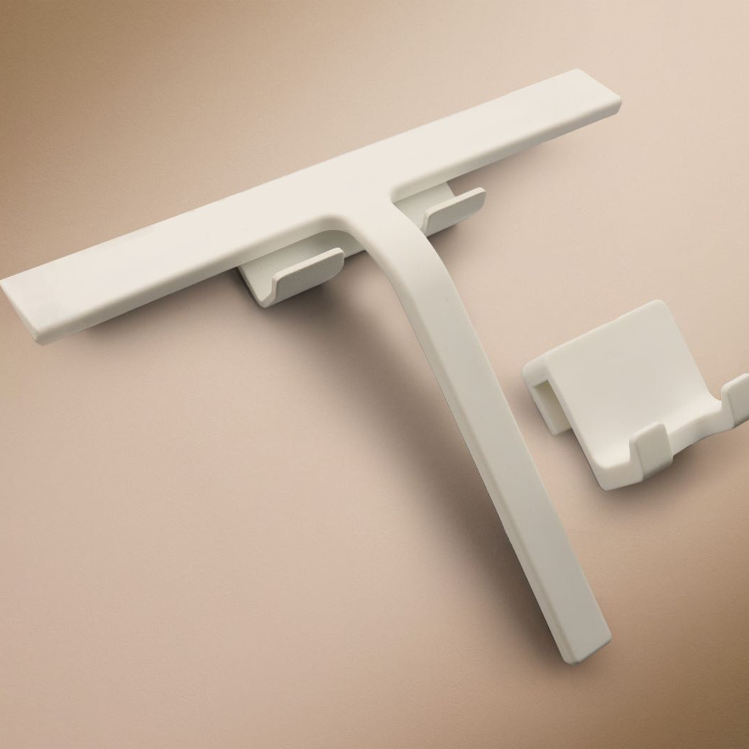 Designfabrik Hamburg Duschabzieher aus Silikon mit selbstklebender Wandhalterung und Hängehalterung weiß