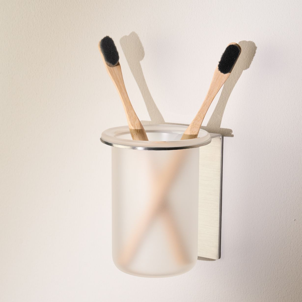 Designfabrik Hamburg Zahnbürstenhalter selbstklebend ohne Bohren aus Glas und Edelstahl