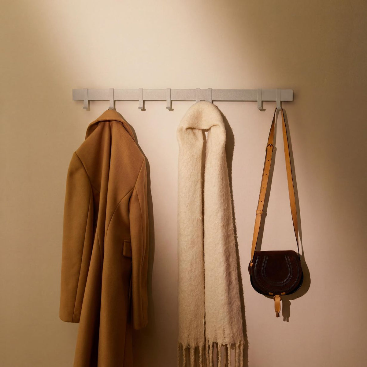 Der perfekte Eingangsbereich für Herbst & Winter: Wohin mit Jacken, Schals und Taschen?