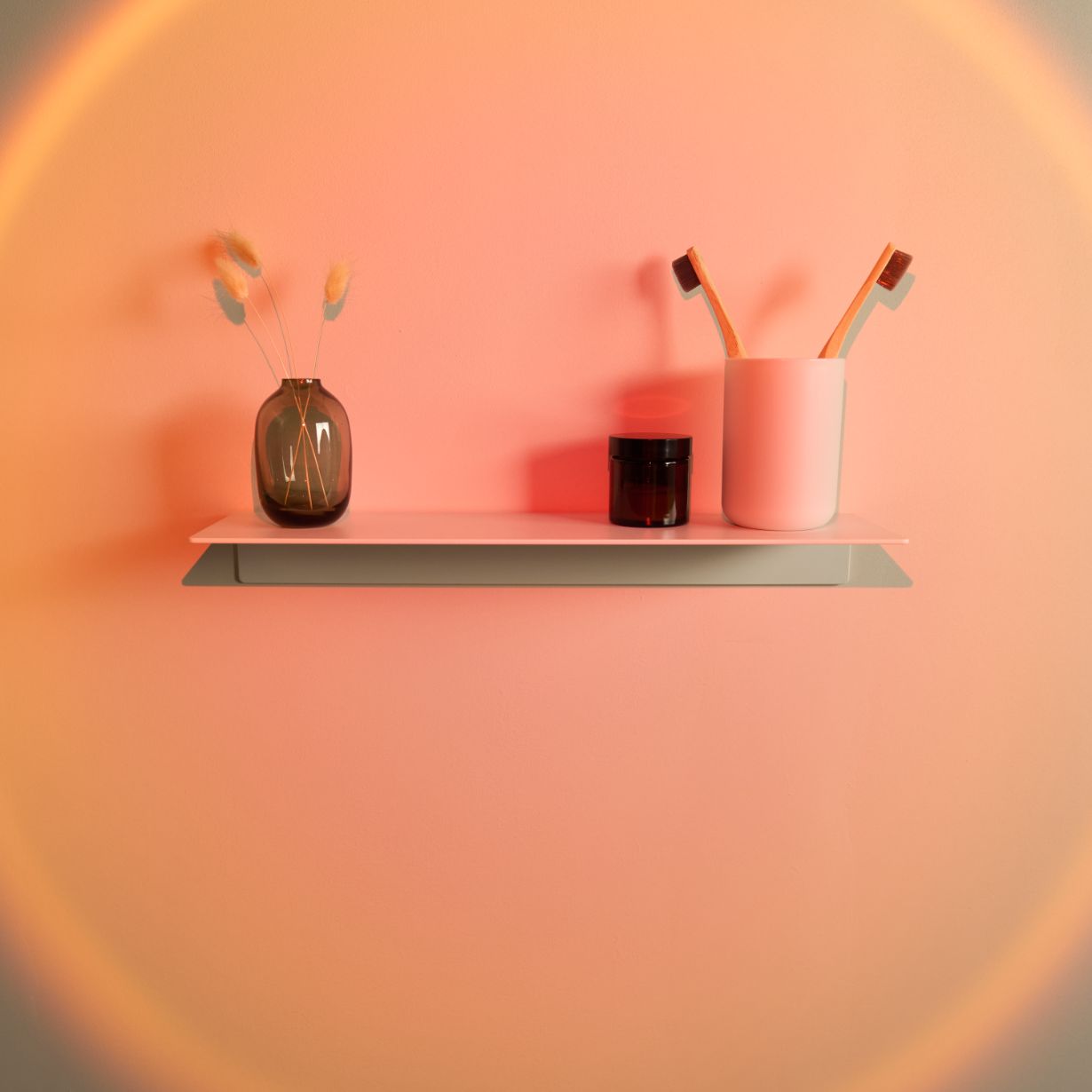 Designfabrik Hamburg Wandregal ohne Bohren zum Kleben. Badablage kleben weiß