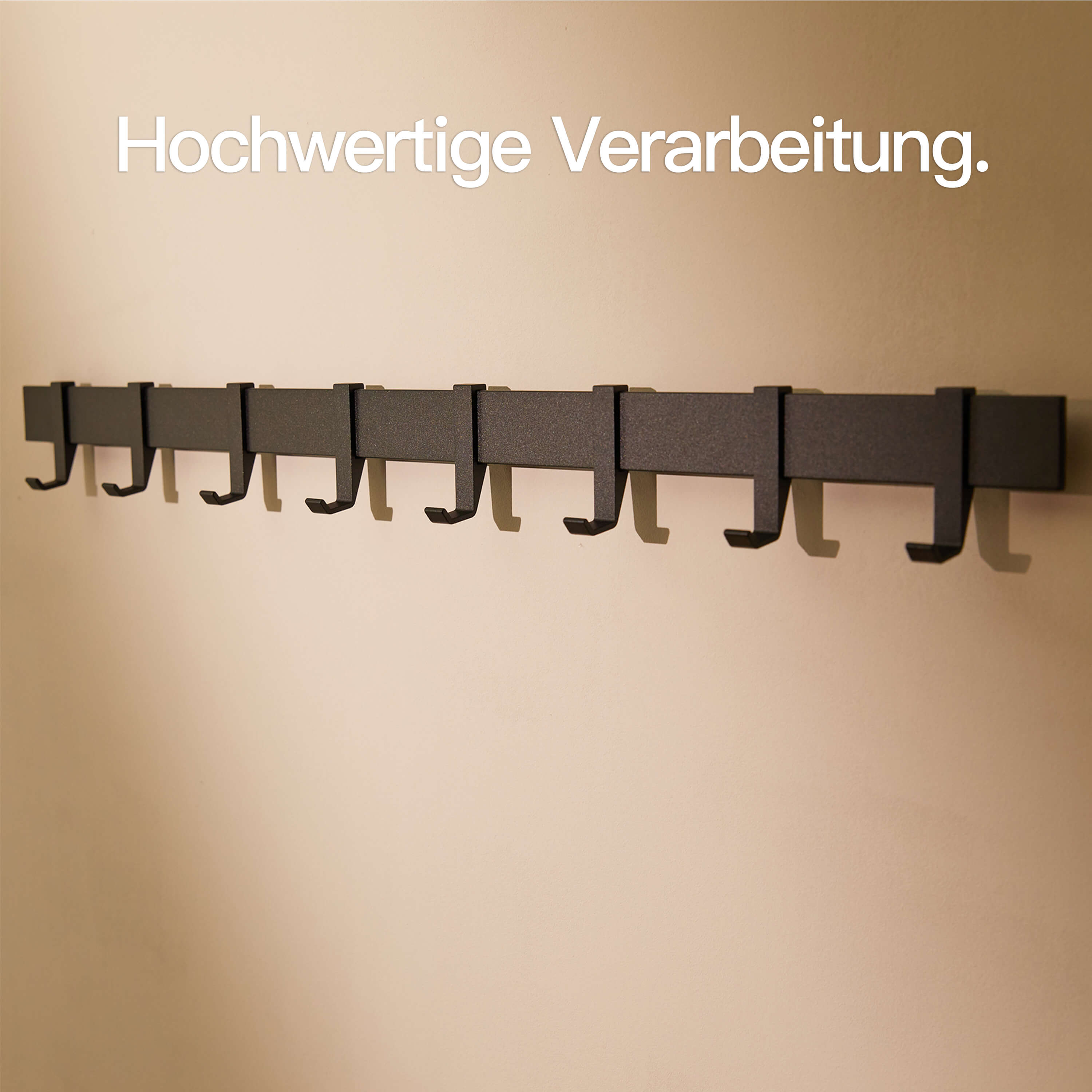 Moderne Garderobenleiste mit verschiebbaren Haken DESIGNFABRIK HAMBURG – Designfabrik  Hamburg