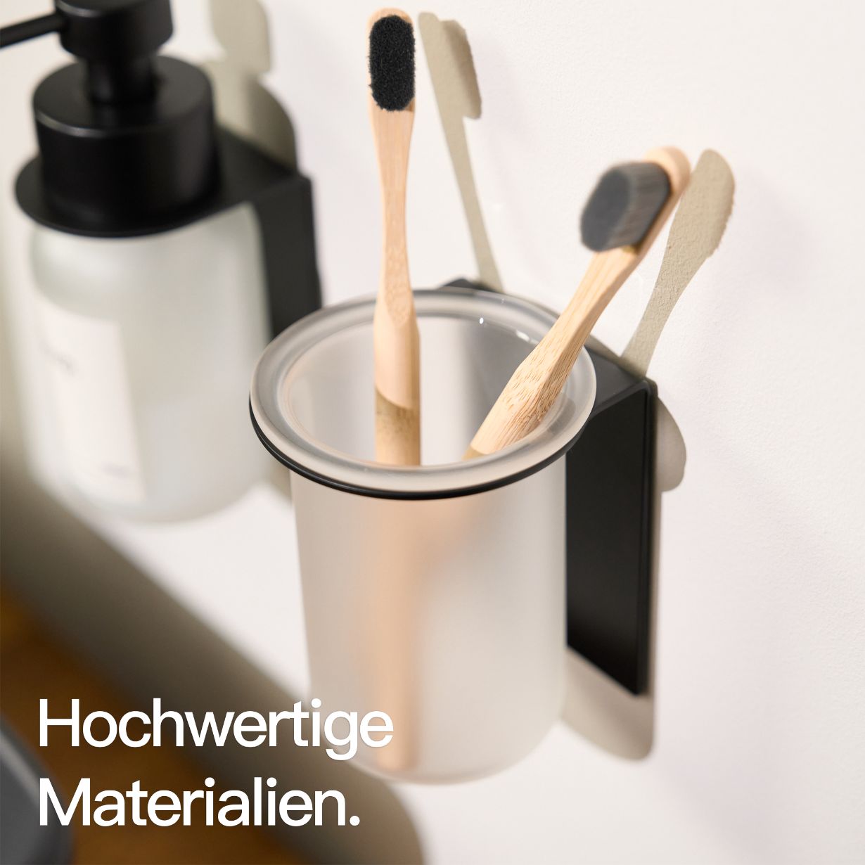 Designfabrik Hamburg Zahnbürstenhalter selbstklebend ohne Bohren aus Glas und Edelstahl