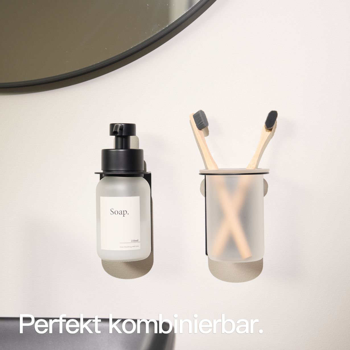 Designfabrik Hamburg Zahnbürstenhalter selbstklebend ohne Bohren aus Glas und Edelstahl