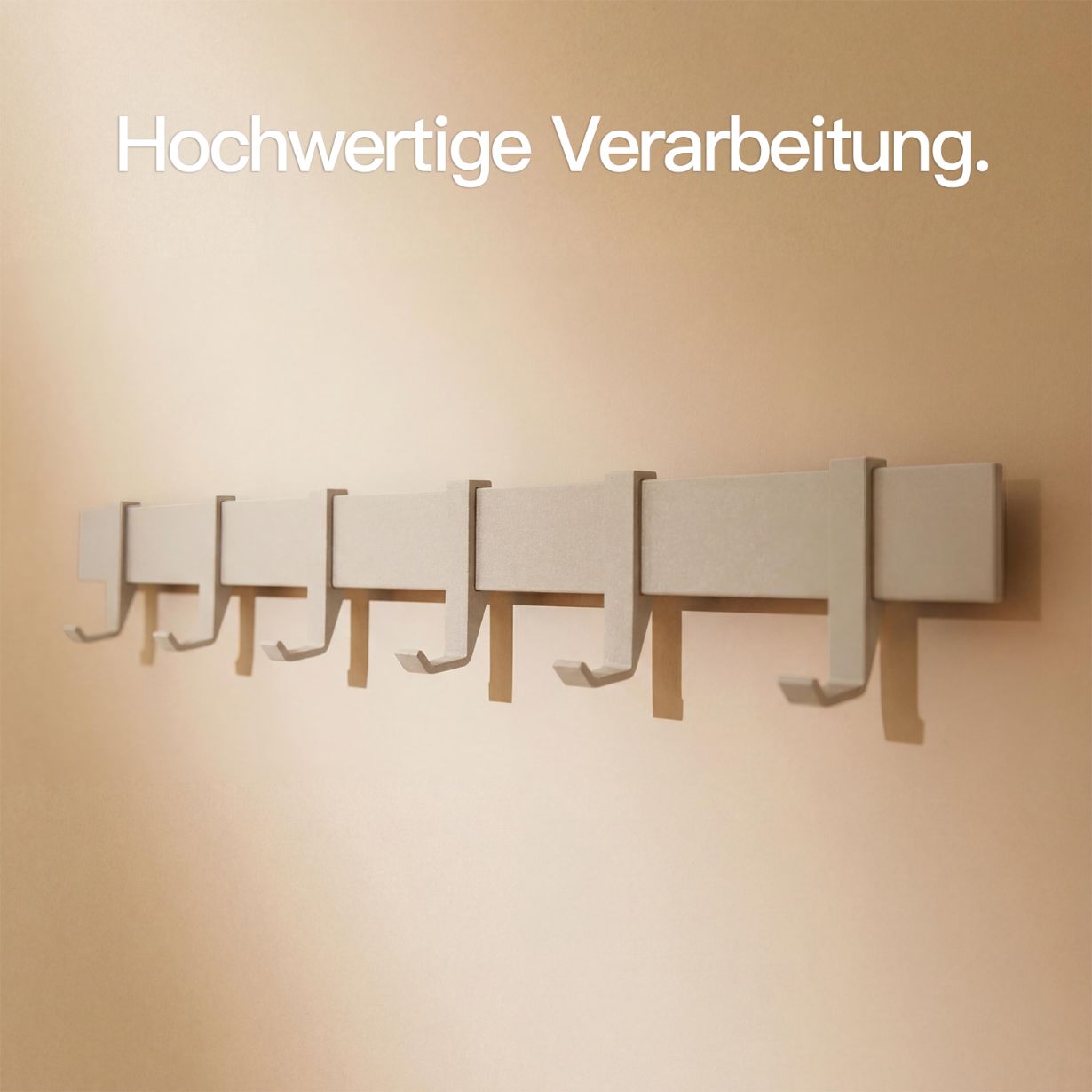 Designfabrik Hamburg Garderobenleiste mit verschiebbaren Haken zur Schraubmontage Beige