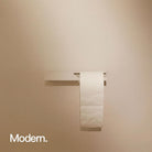 Designfabrik Hamburg Toilettenpapierhalter ohne Bohren mit Ablage zur Wandmontage beige 