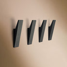 Designfabrik Hamburg Garderobenhaken zum Schrauben Set aus massivem Metall mit modernem Look