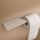 Designfabrik Hamburg Toilettenpapierhalter ohne Bohren mit Ablage zur Wandmontage beige 