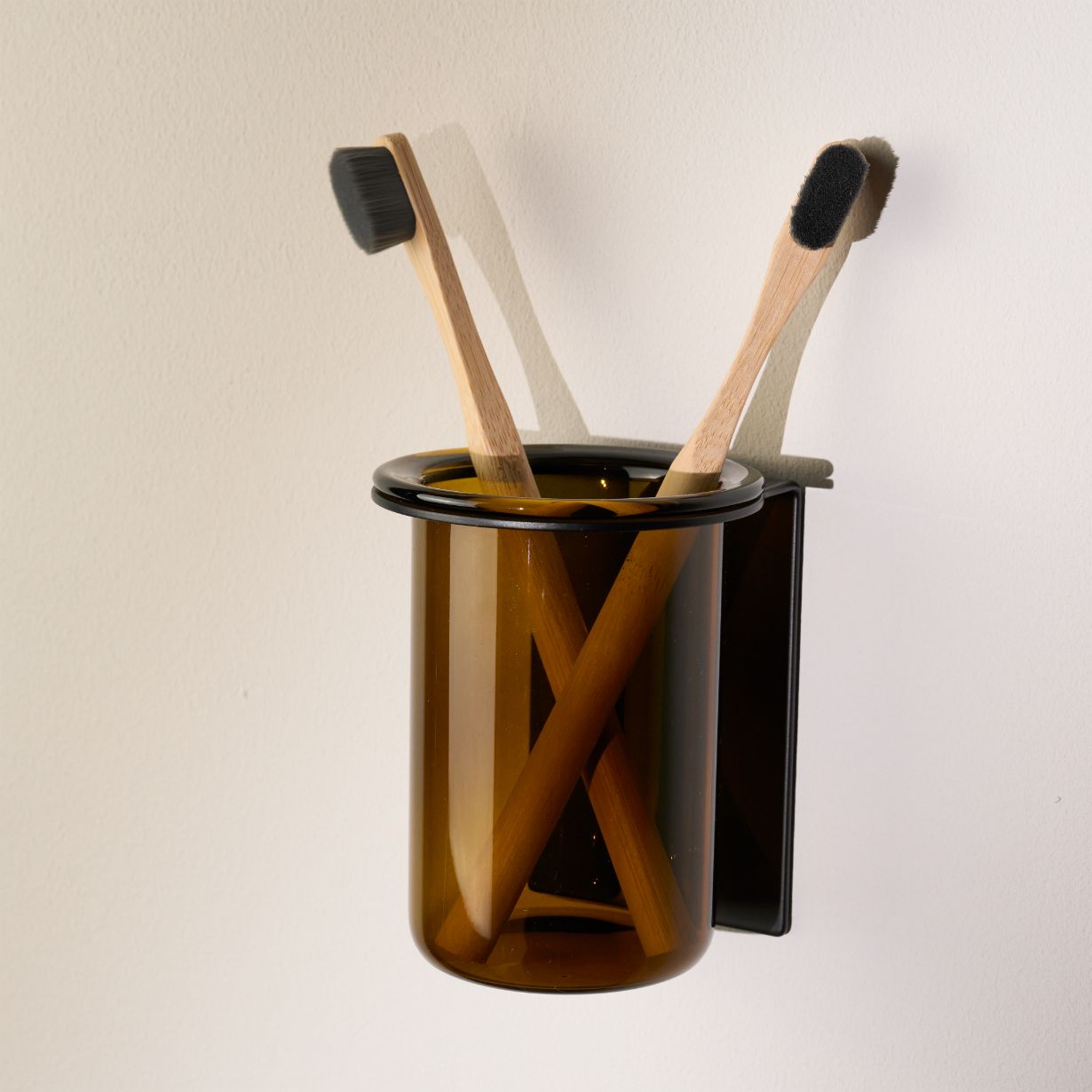 Designfabrik Hamburg Zahnbürstenhalter selbstklebend ohne Bohren aus Glas und Edelstahl